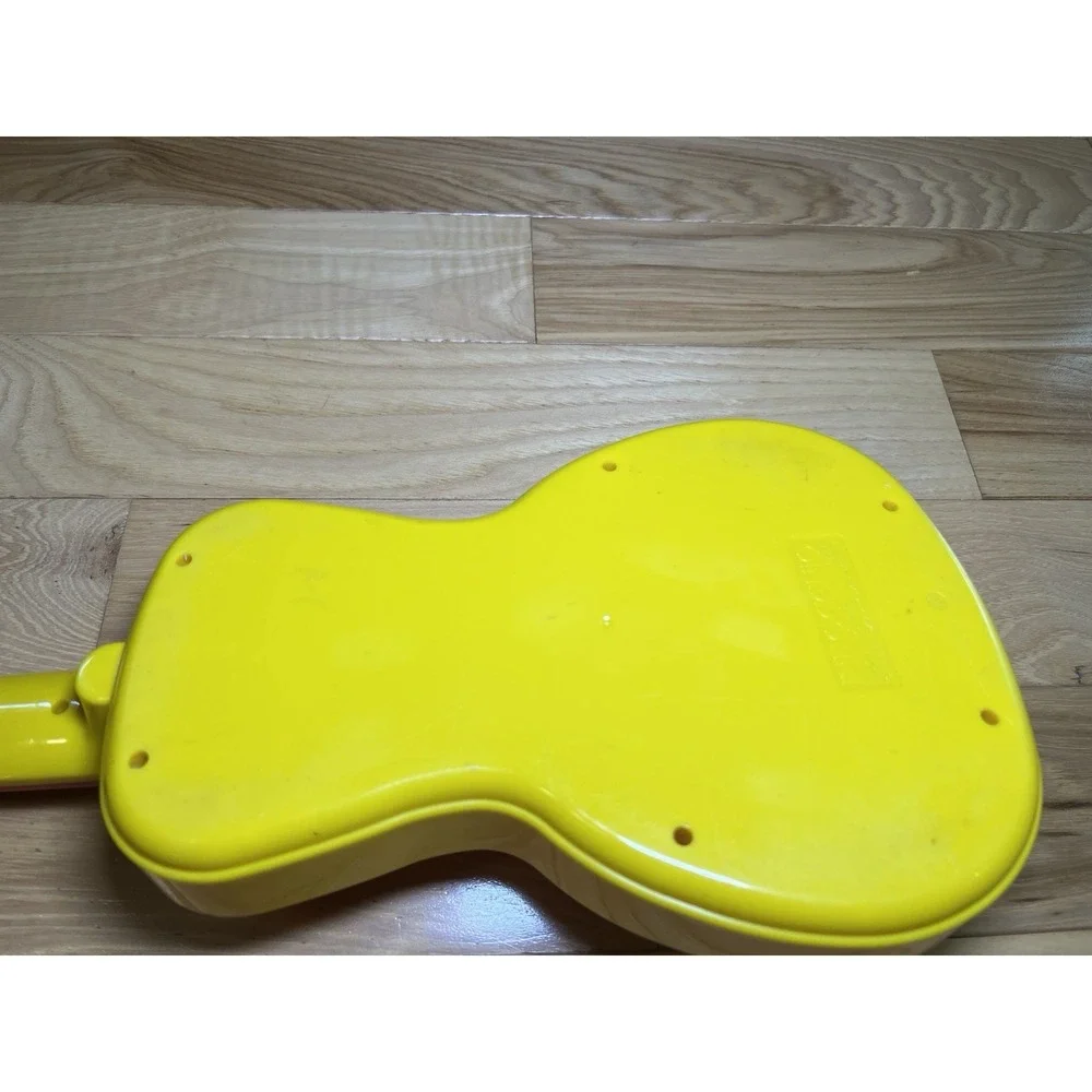 Anpanman‎ Guitar - Anpanman toy guitar Pinocchio